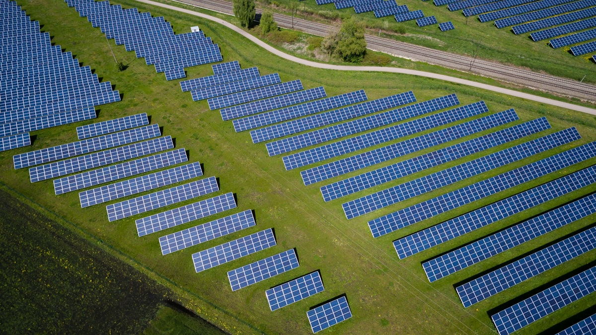Yapay zekanin gorunmeyen bedeli, ekranin arkasindaki devasa enerji ve su tuketiminde saklidir.